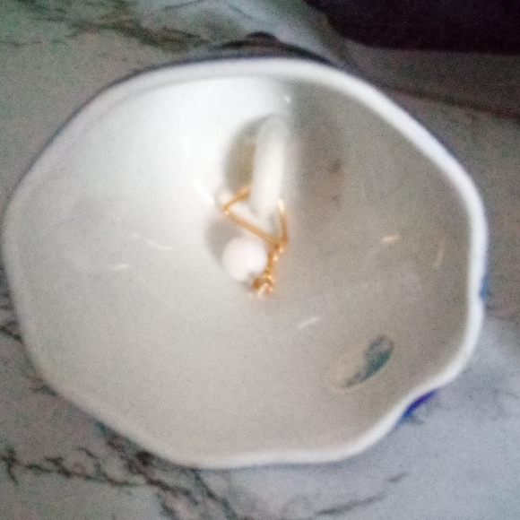 Currier and Ives Winter Scene Themed Collectible Bells/light blue & Royal Blue - Picture 4 of 12